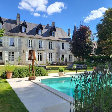 Logis Des Tourelles Bed & Breakfast Cognac Exterior photo